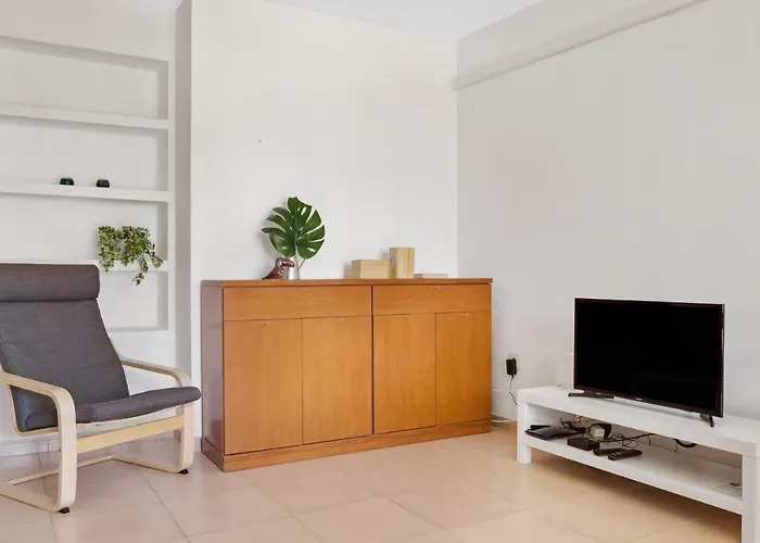 Imperial Puerto 2 3f By Ivi Real Estate *